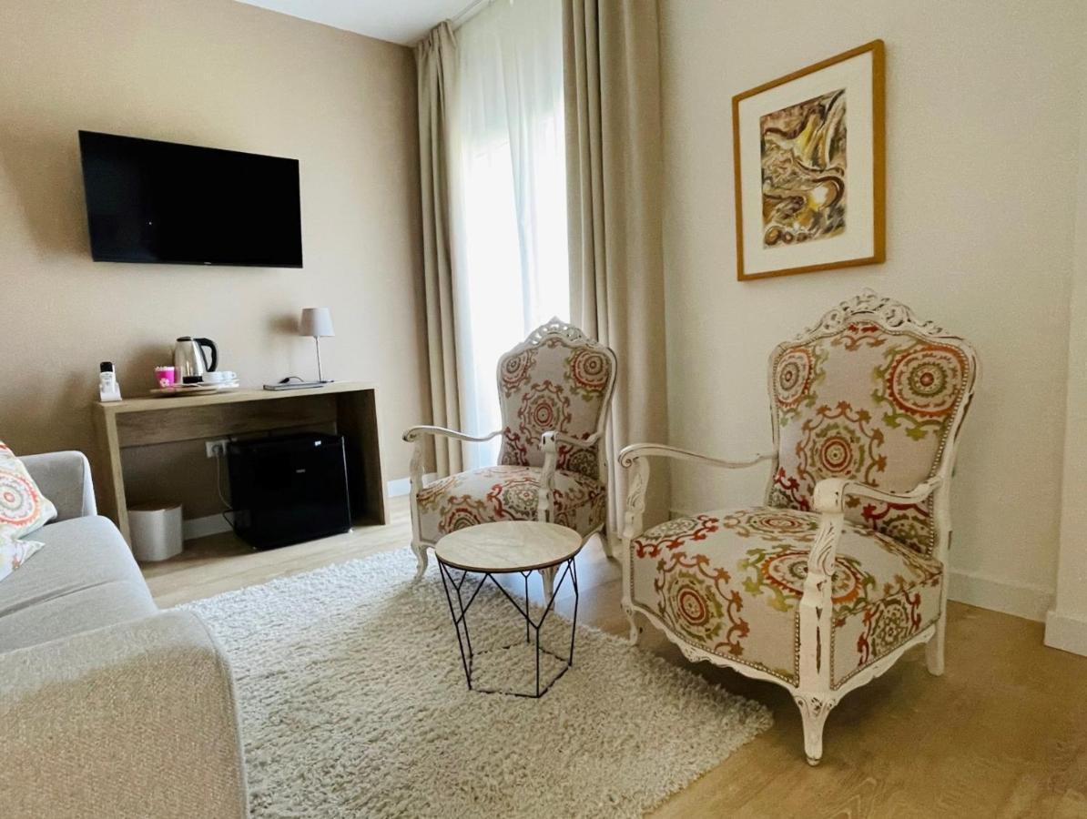 Anoreta Suites Ринкон-де-ла-Викториа Экстерьер фото