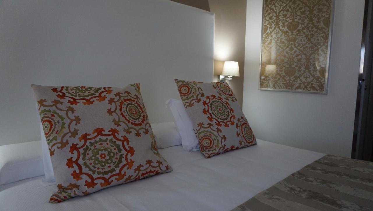 Anoreta Suites Ринкон-де-ла-Викториа Экстерьер фото